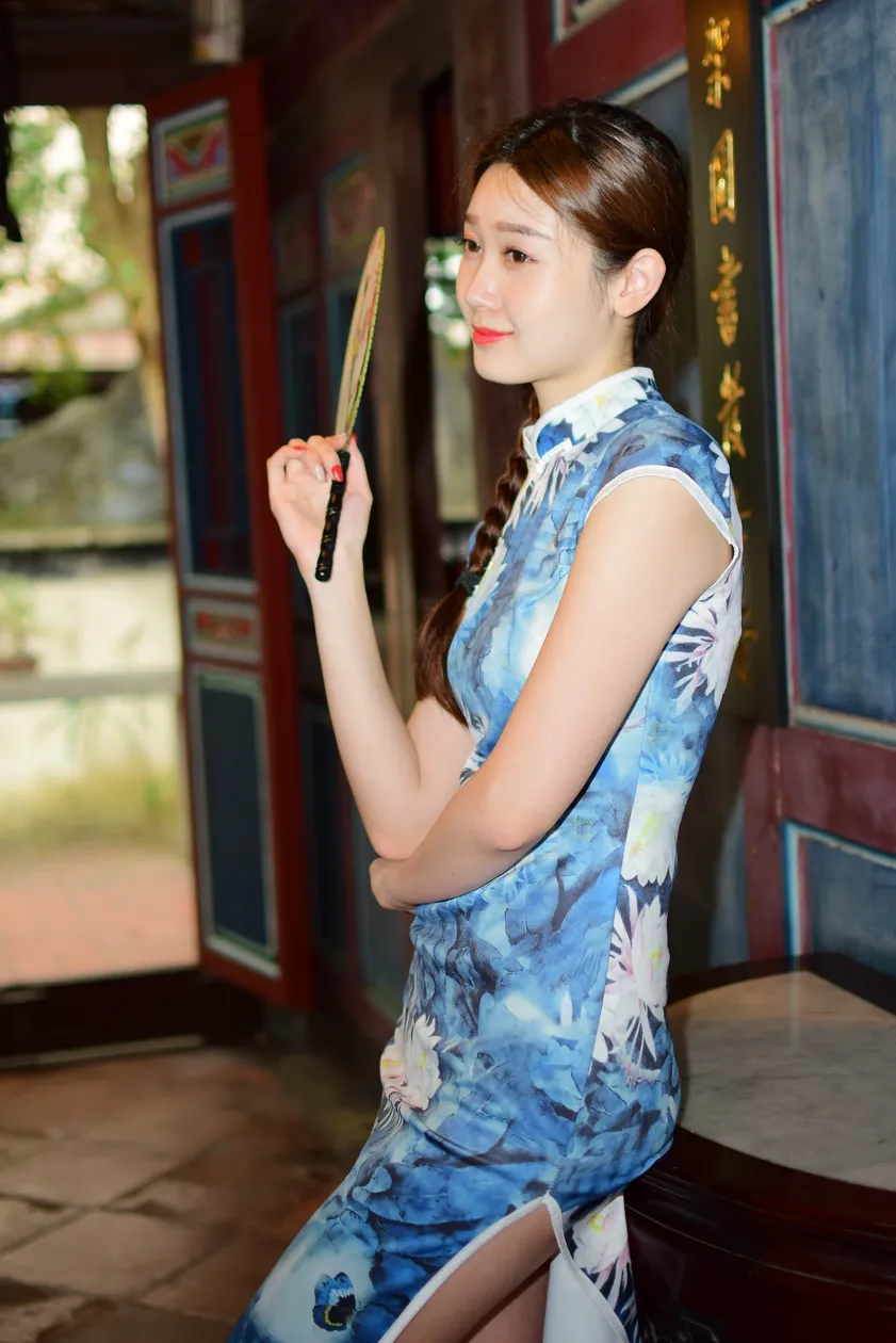 [Mzsock] NO.174 USD High-cut long cheongsam with white high heels and beautiful legs street photography#[105P]-60