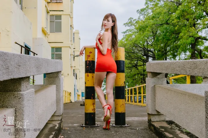 [Mzsock] NO.047 Abby red dress short skirt high heels beautiful legs outdoor shot street photography#[106P]-85