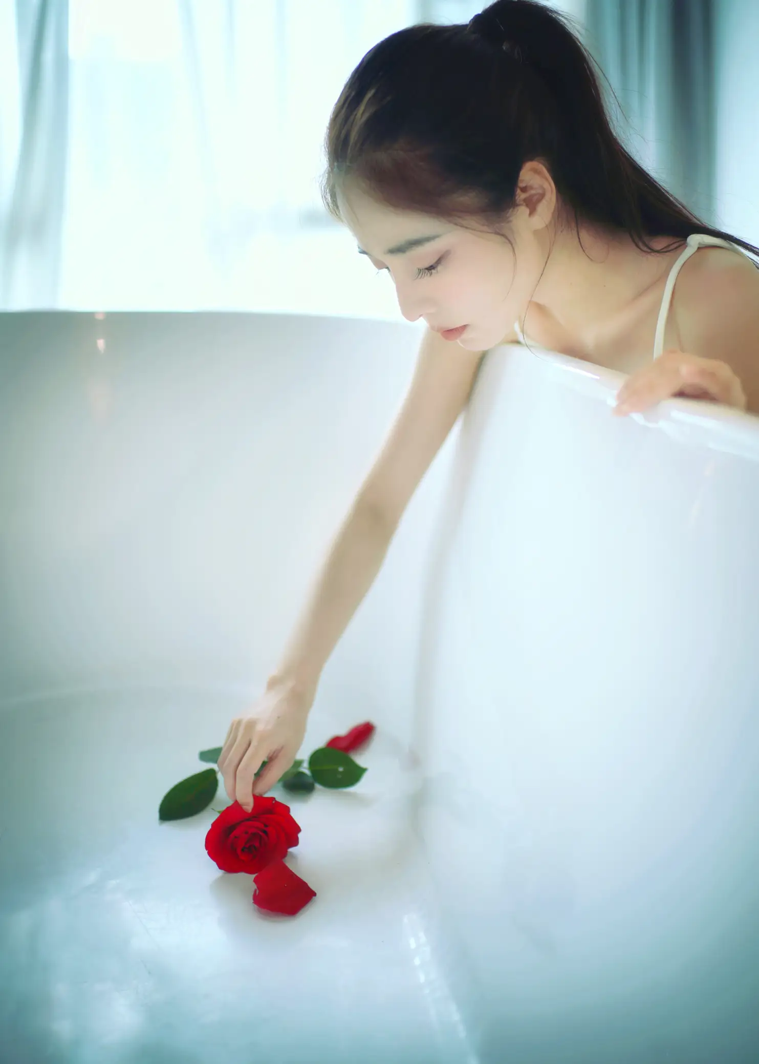 [YITUYU] 2022.09.03 Vol.1858 – Crazy Bathtub balls#[23P]-9